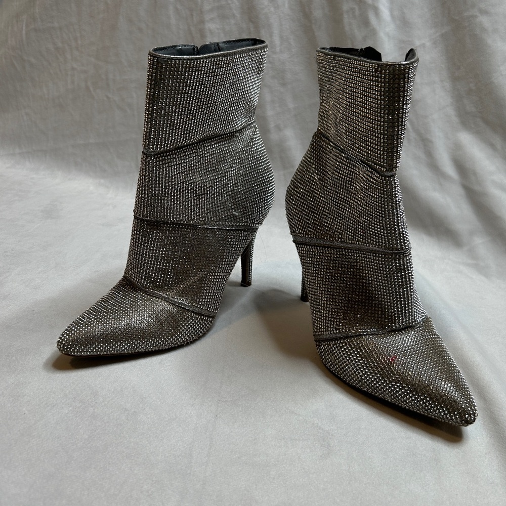 Andiamo Silver Rhinestone Ankle Boots Women’s 6